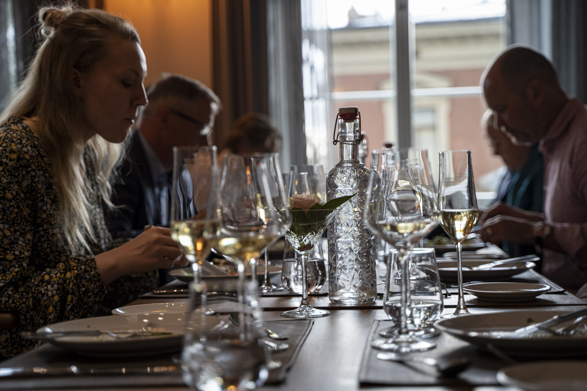 Kompassi-tila jokinäkymin, Ravintola Oobu, Turku